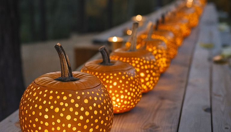 Animation Sculpture et Soupe de Citrouilles- Halloween pour votre événemement Haloween - Halloween 2023 - Citrouilles décoratives