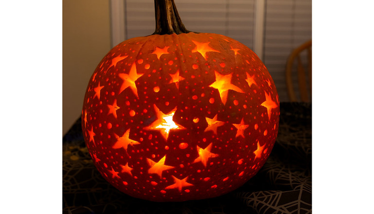 Animation Sculpture et Soupe de Citrouilles- Halloween pour votre événemement Haloween - Halloween 2023 - Halloween 2024 - Versailles